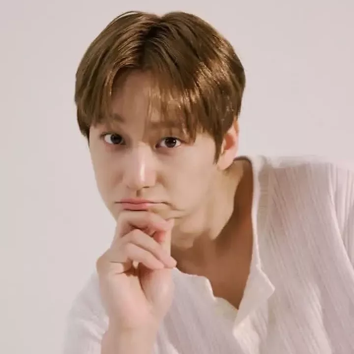 Momen yang diabadikan oleh penggemar Kim Bum
