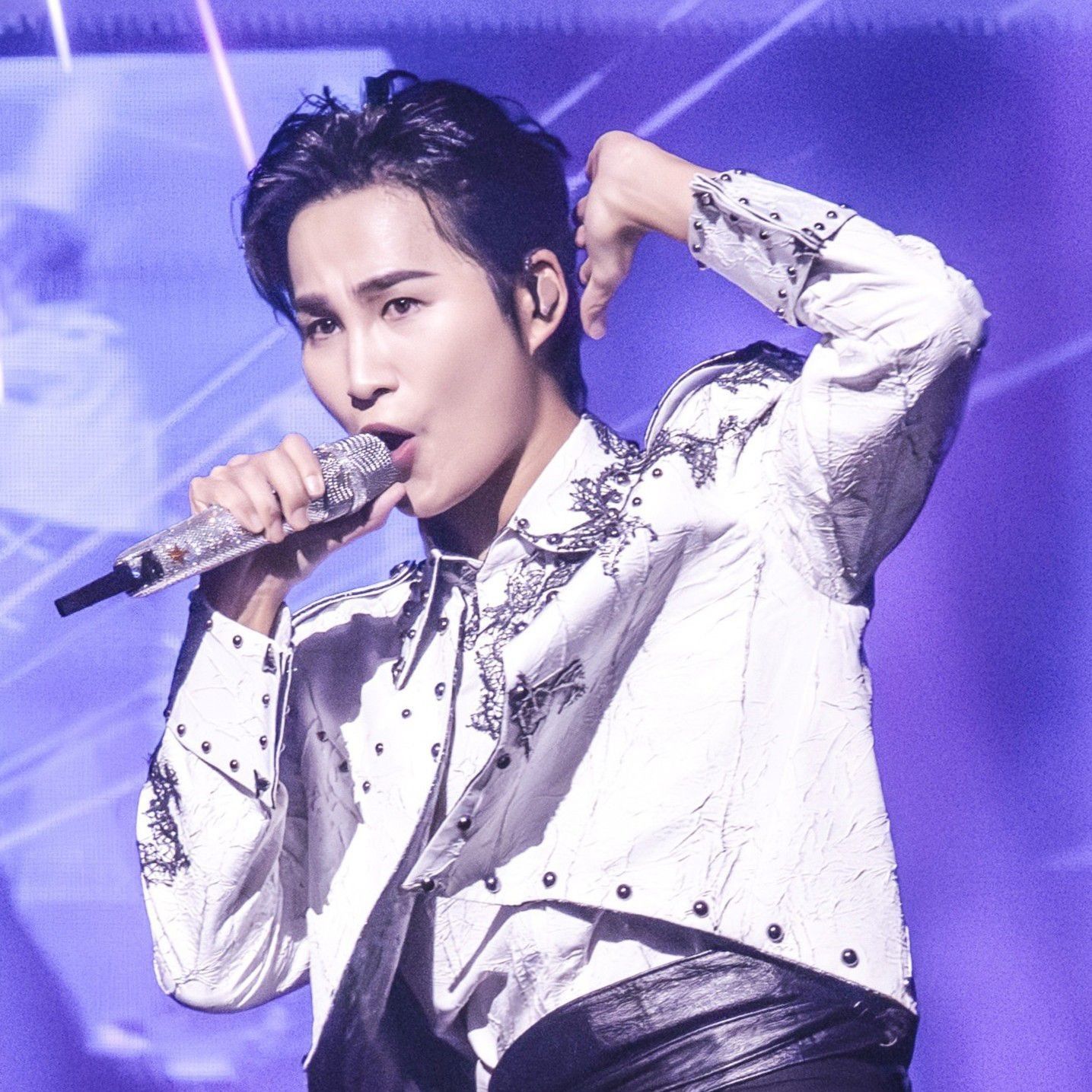 김희재의 비하인드 컷