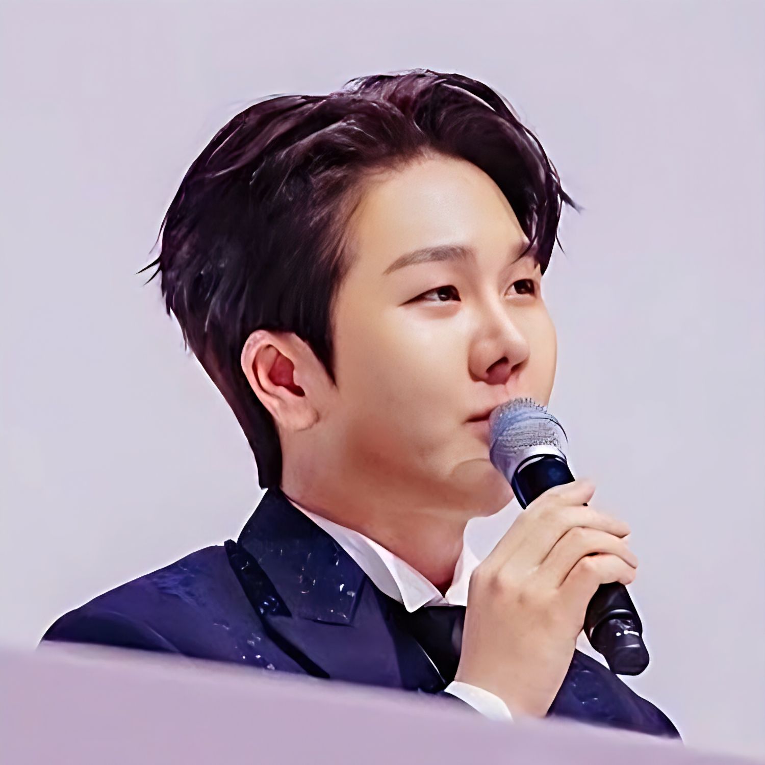 A moment captured by a fan of Kim Soochan