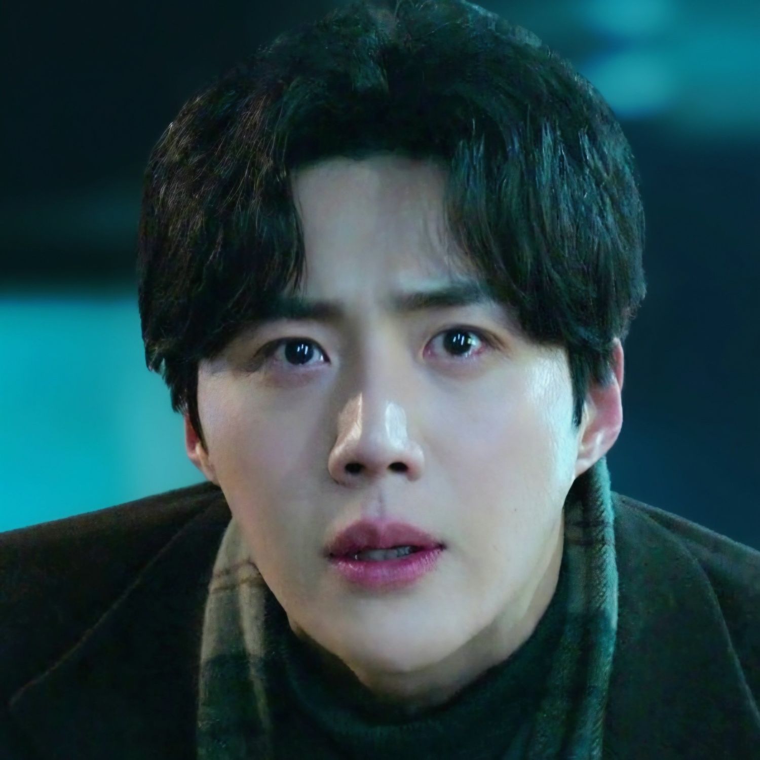 粉絲拍下的金宣虎瞬間