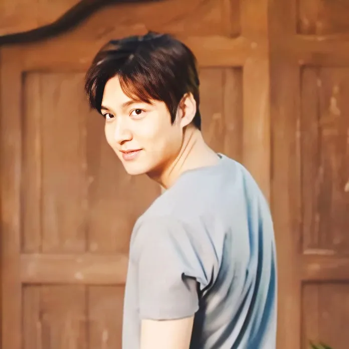 Recent activity shot of Lee Minho