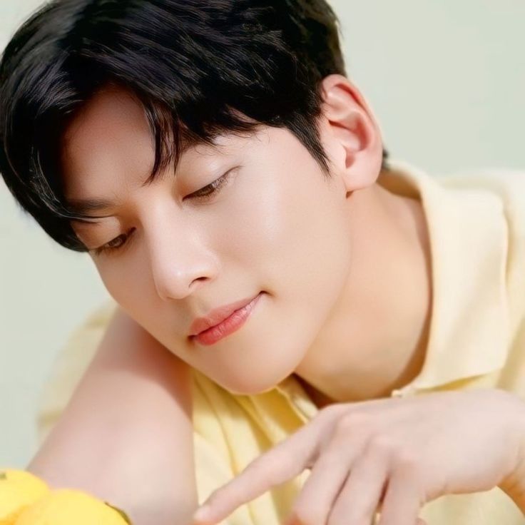 粉丝拍下的池昌旭瞬间