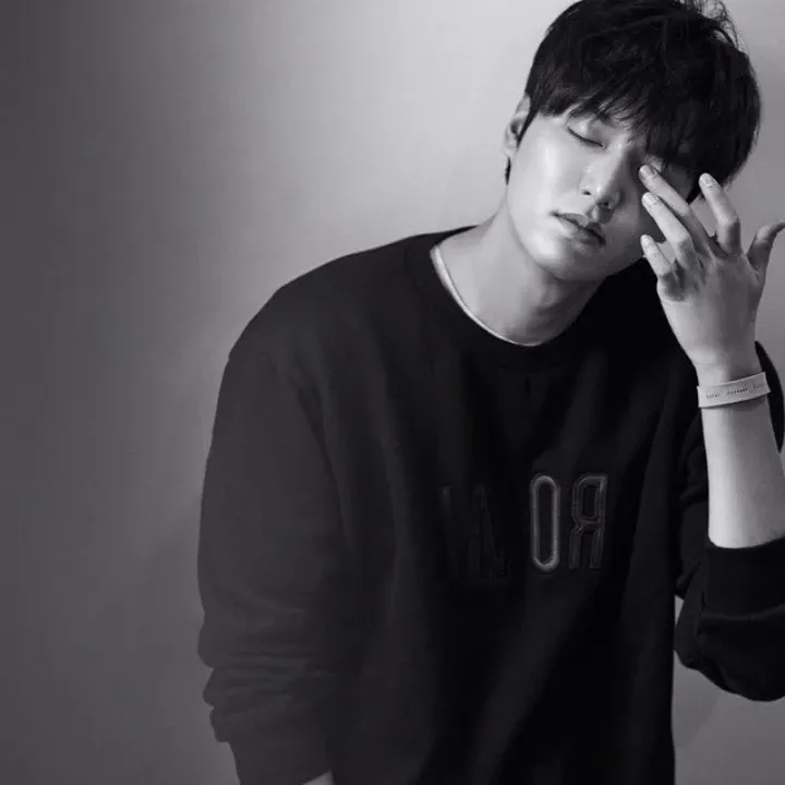 Latest photo of Lee Minho