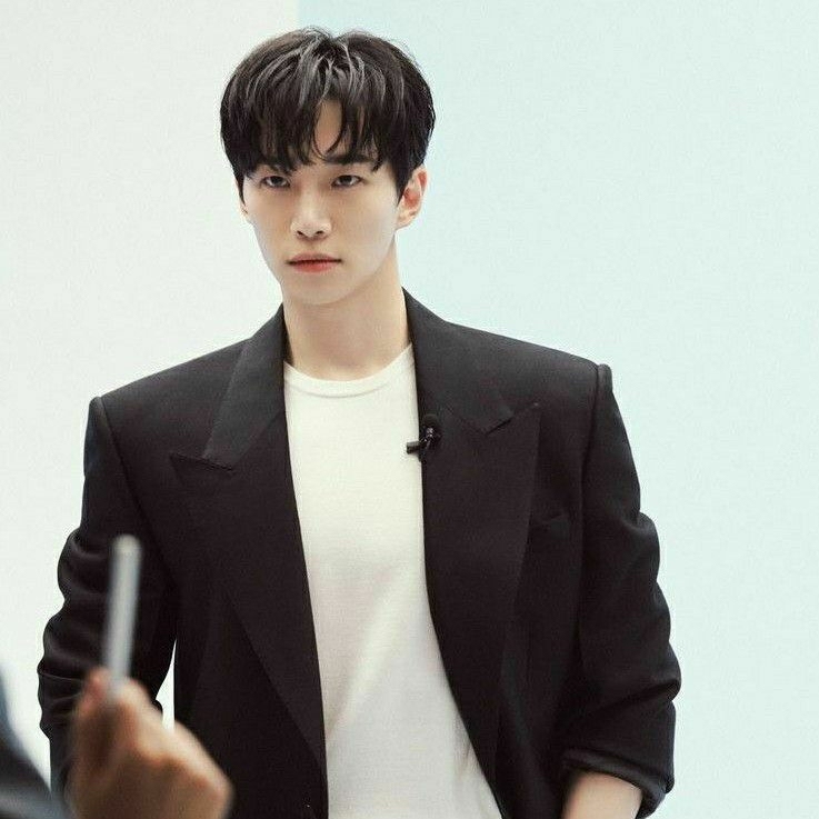 Foto terbaru dari Lee Junho