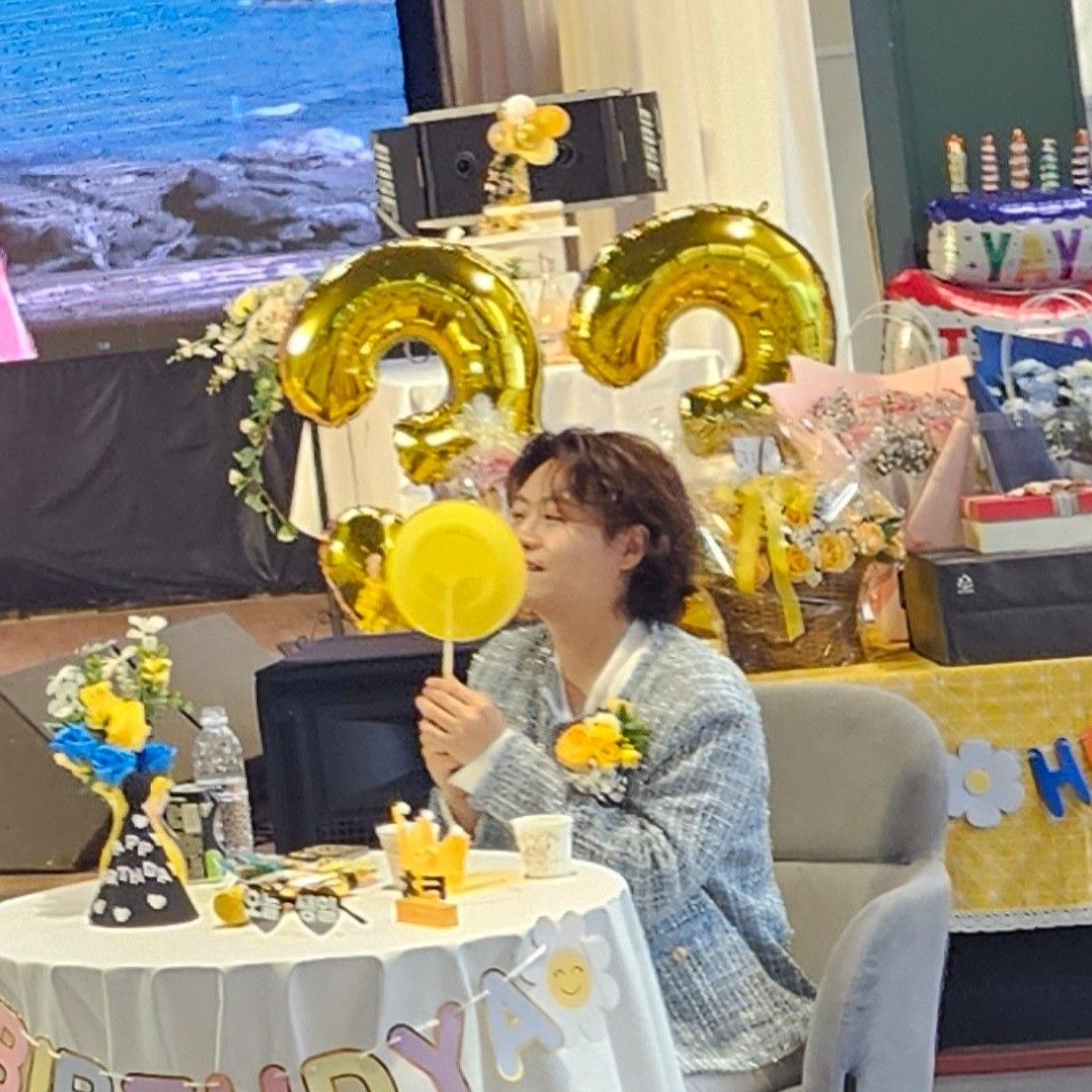 Behind-the-scenes cut of Min Soohyun