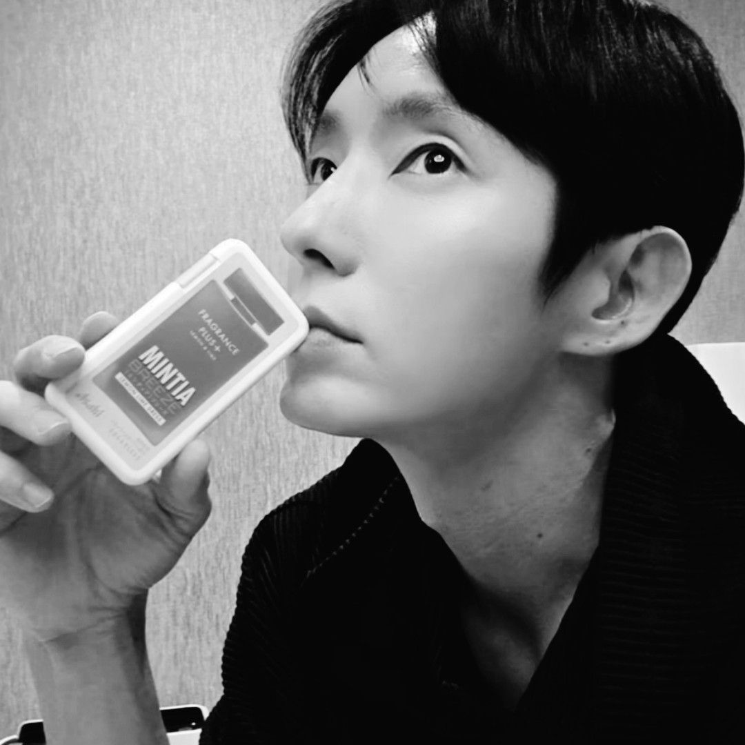 Behind-the-scenes cut of Lee Joongi