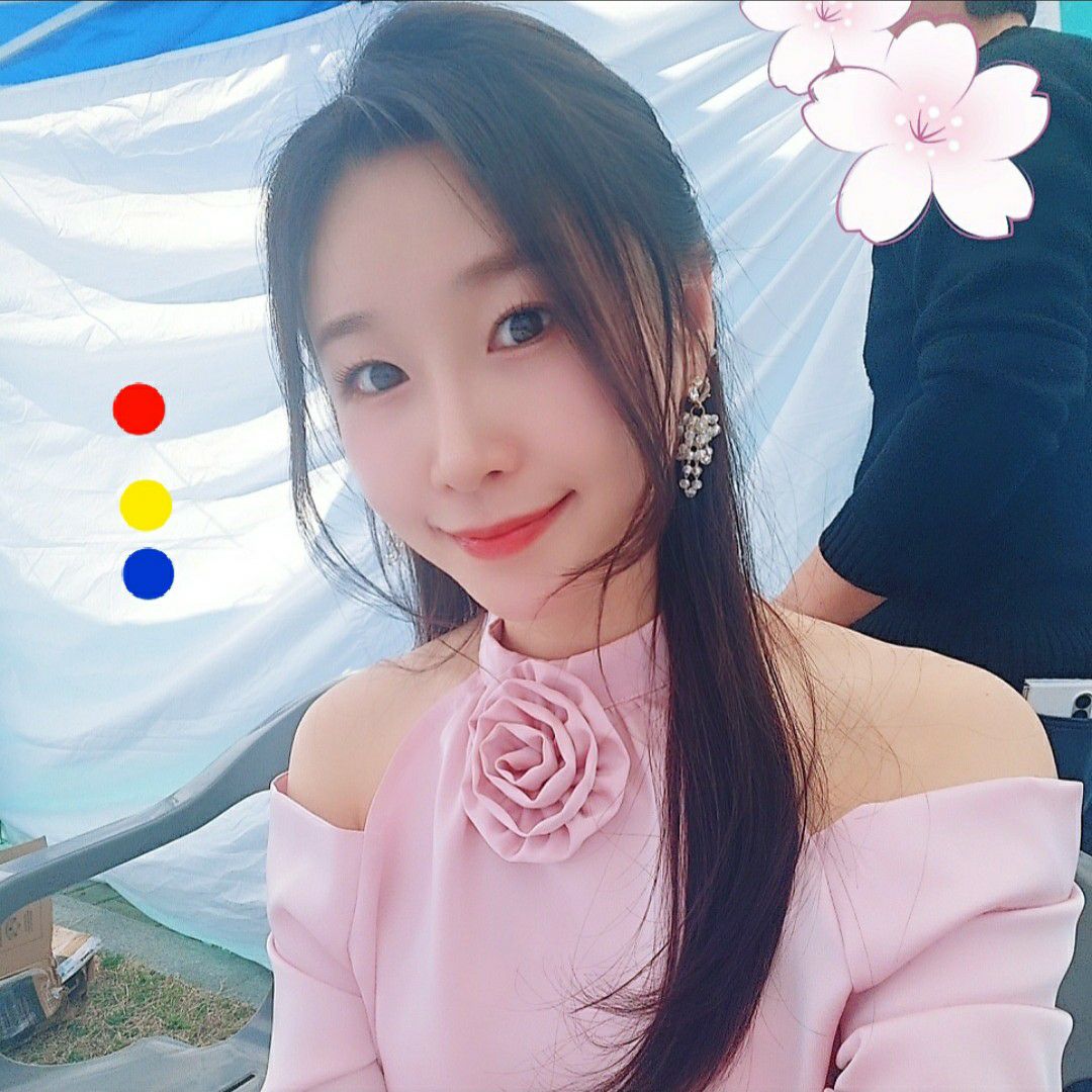 지금 주목받는 셀럽 게시글