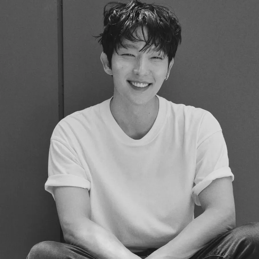 이준기 최근 활동샷
