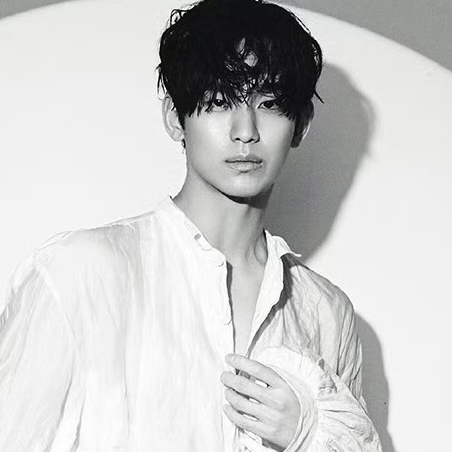 Foto kegiatan terbaru dari Kim Soohyun