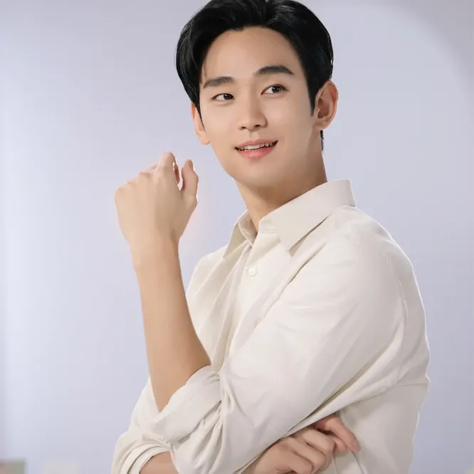 Recent activity shot of Kim Soohyun