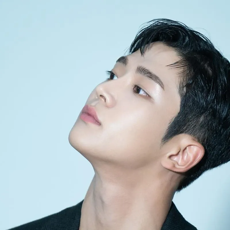 Cuplikan di balik layar dari Rowoon