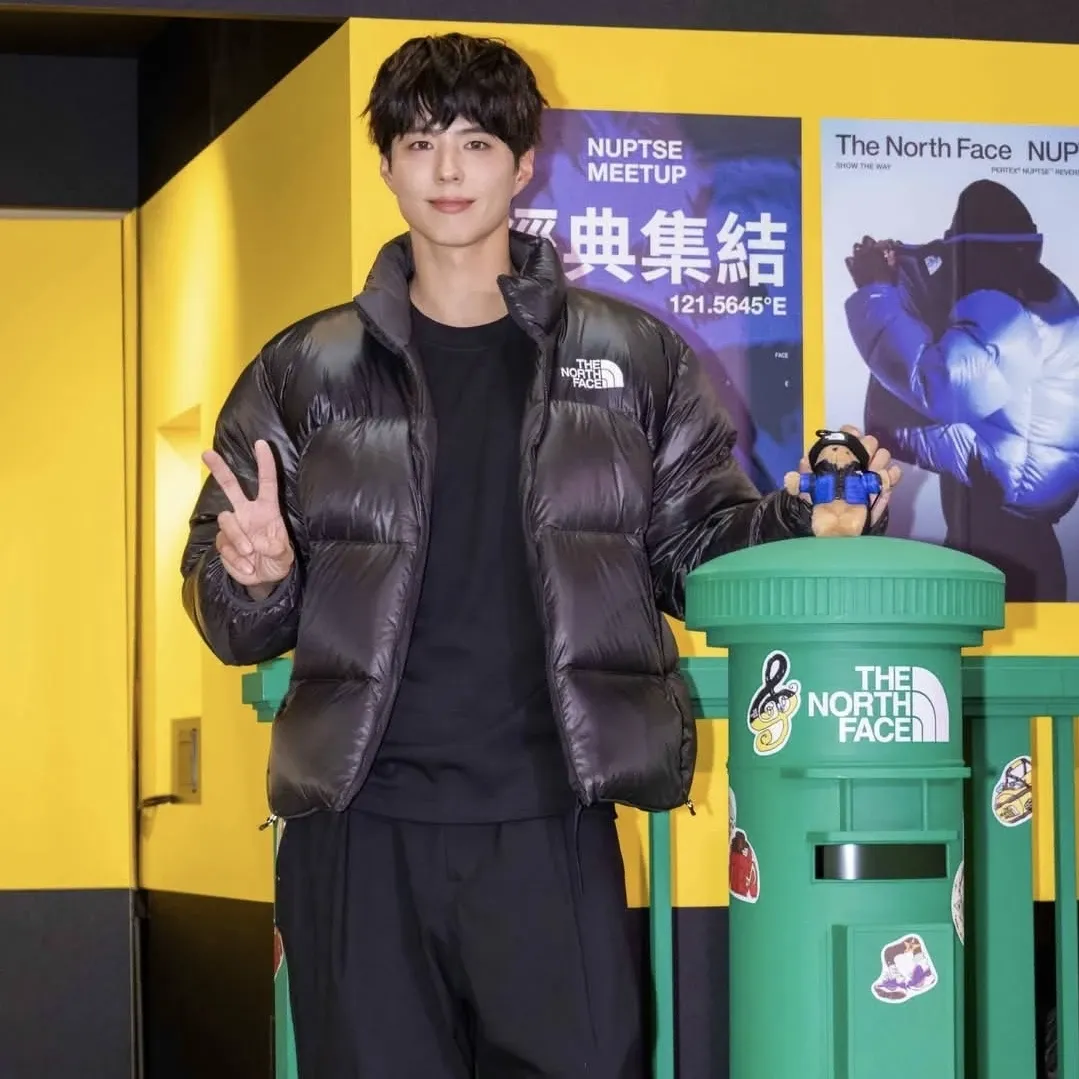 Behind-the-scenes cut of Park Bogum