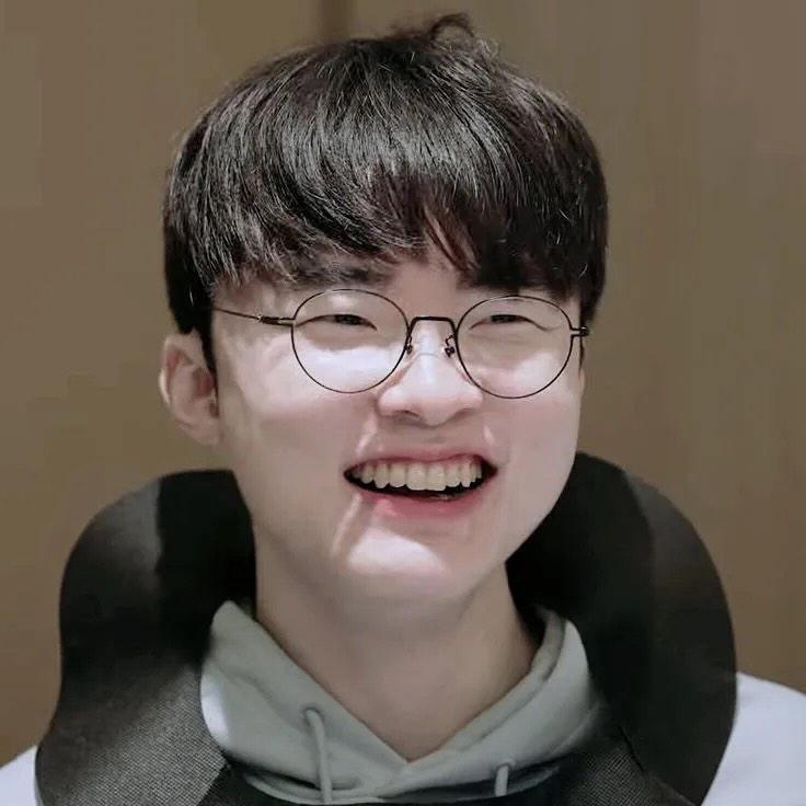 Behind-the-scenes cut of Faker