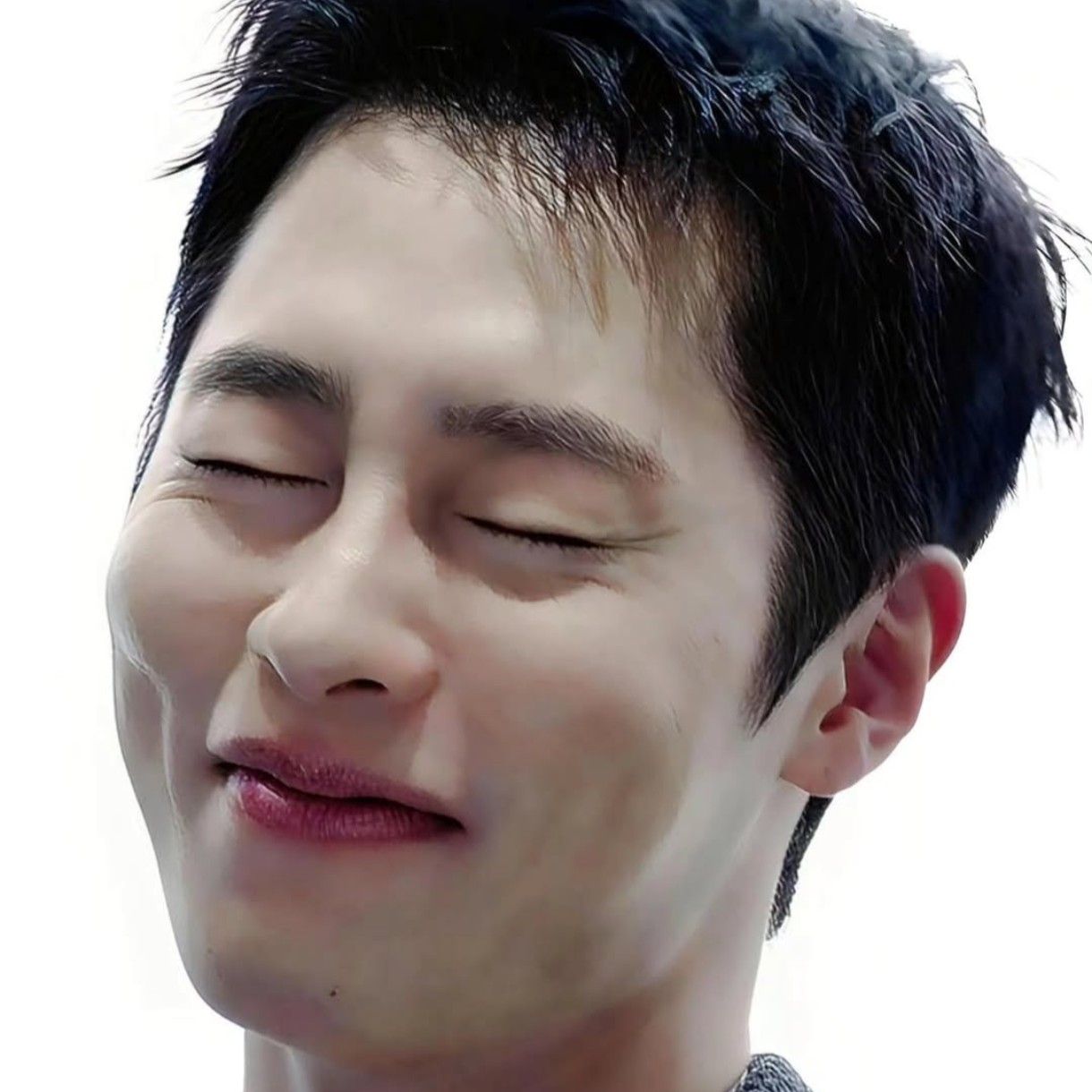 Behind-the-scenes cut of Lee Jaewook