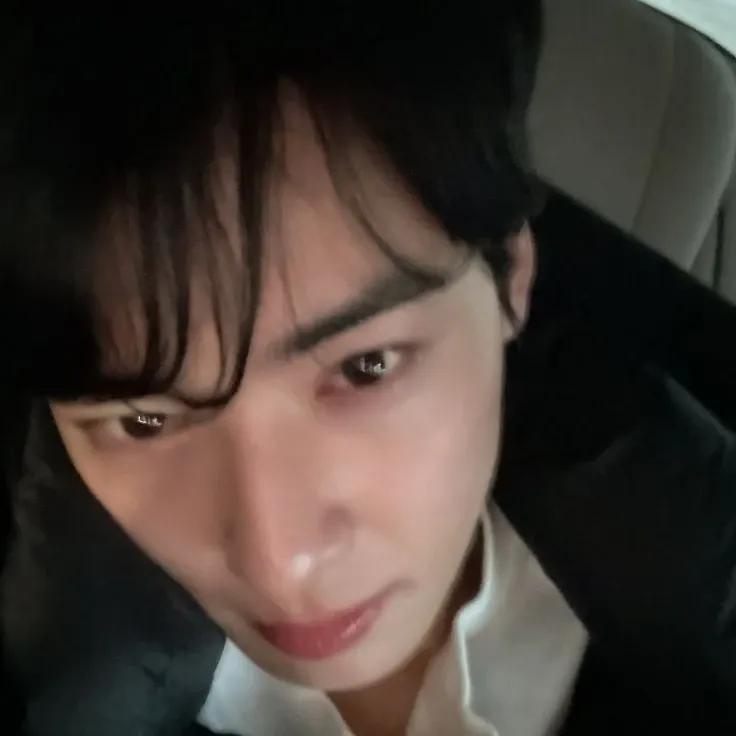 Latest photo of Cha Eunwoo