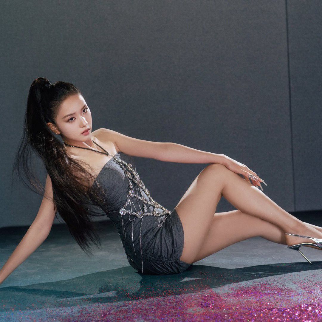 Recent activity shot of Jisoo (1995)