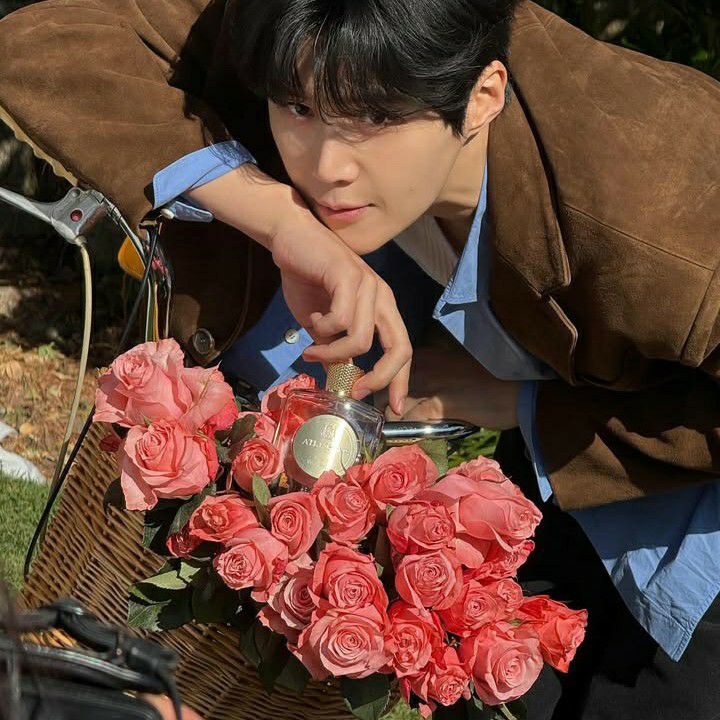 A moment captured by a fan of Kim Seonho