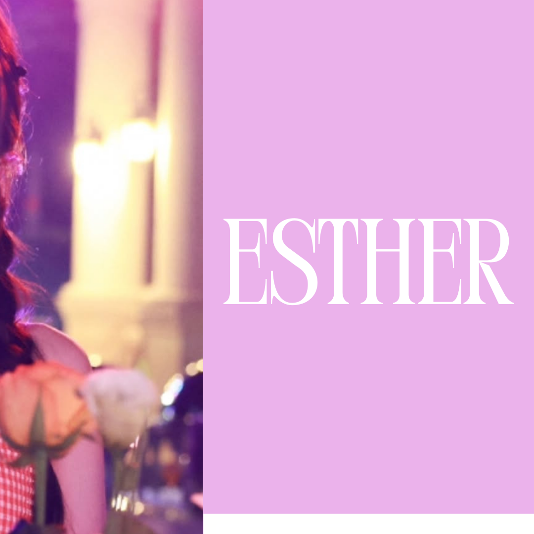 A moment captured by a fan of Esther Yu