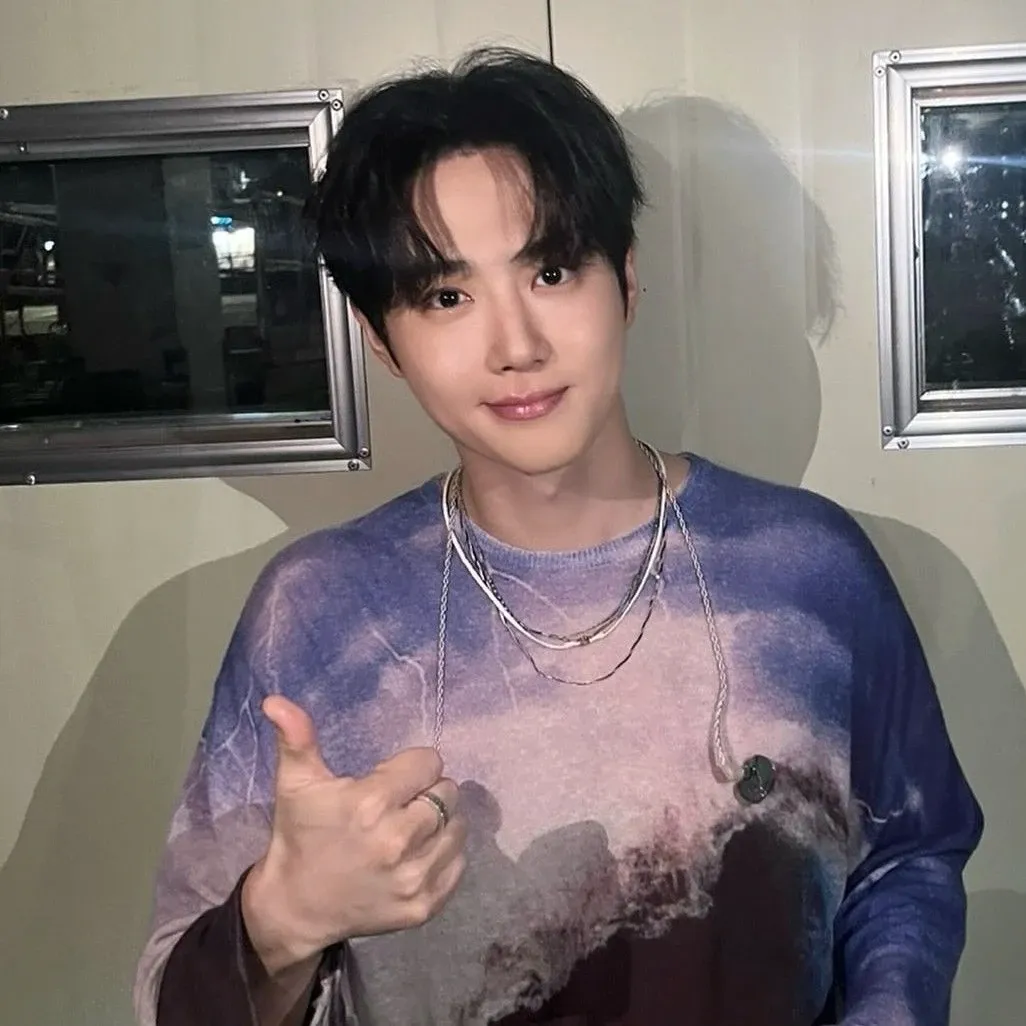 A moment captured by a fan of Suho
