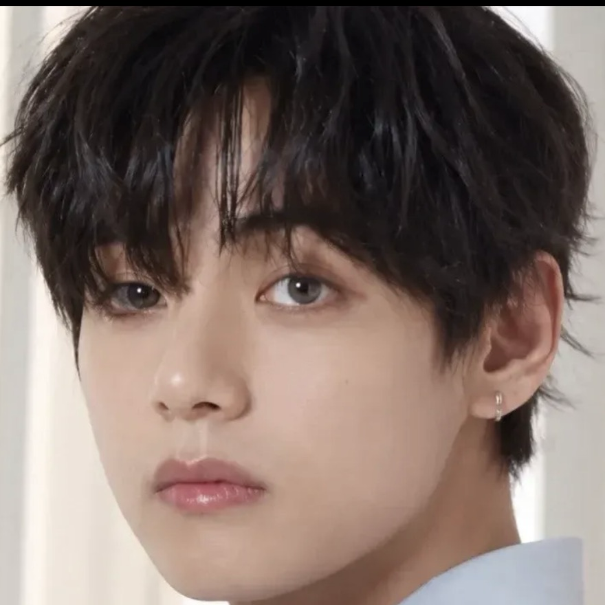 Behind-the-scenes cut of Kim Taehyung (V)