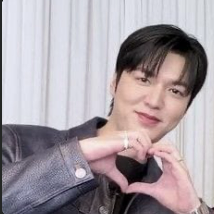 Recent activity shot of Lee Minho