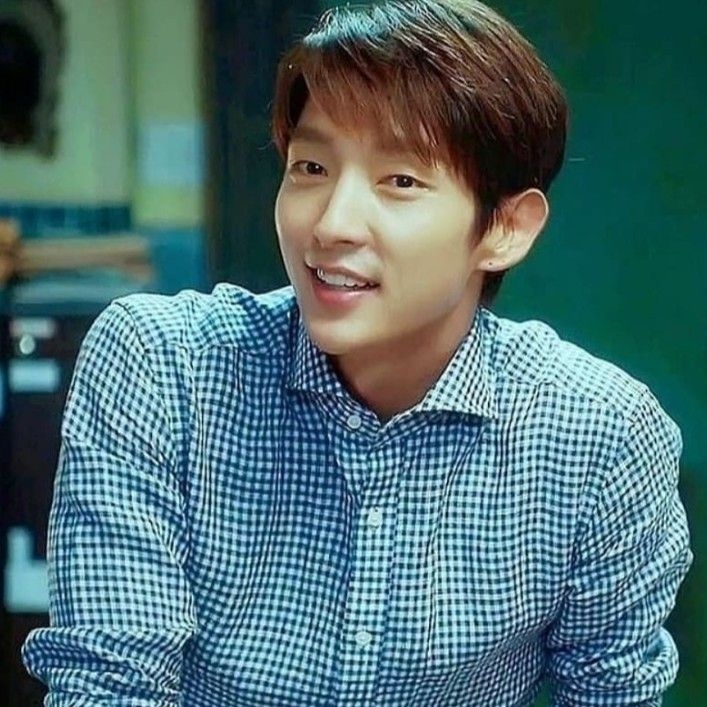 Recent activity shot of Lee Joongi