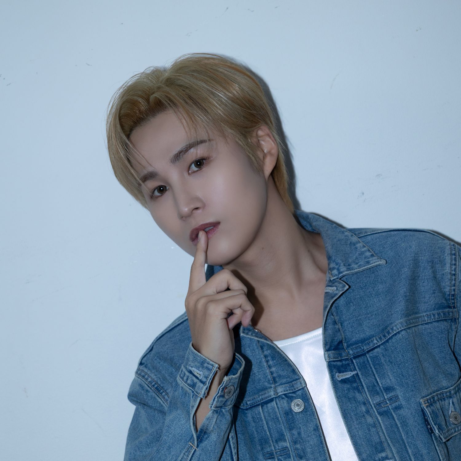 金熙栽的最新照片