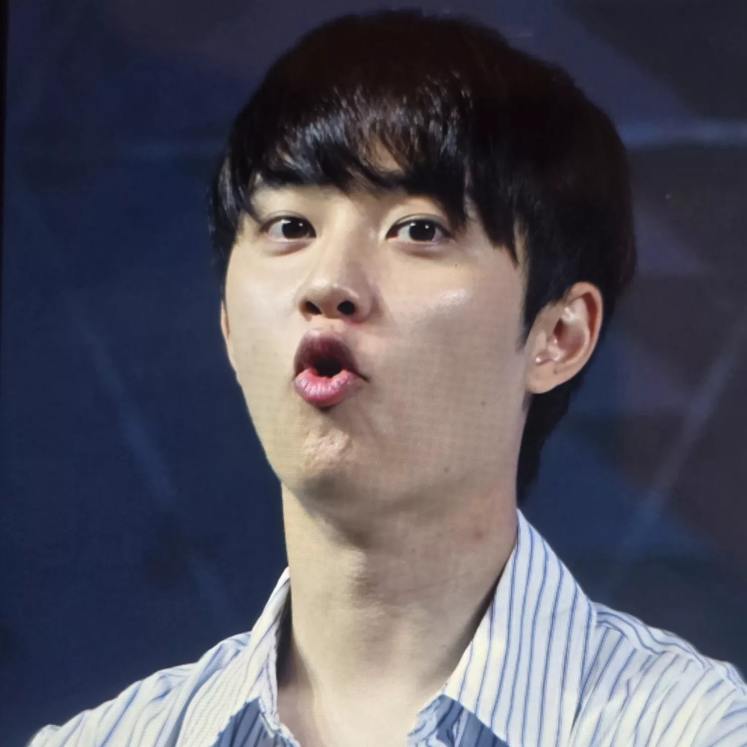 Cuplikan di balik layar dari Doh Kyungsoo (D.O.)
