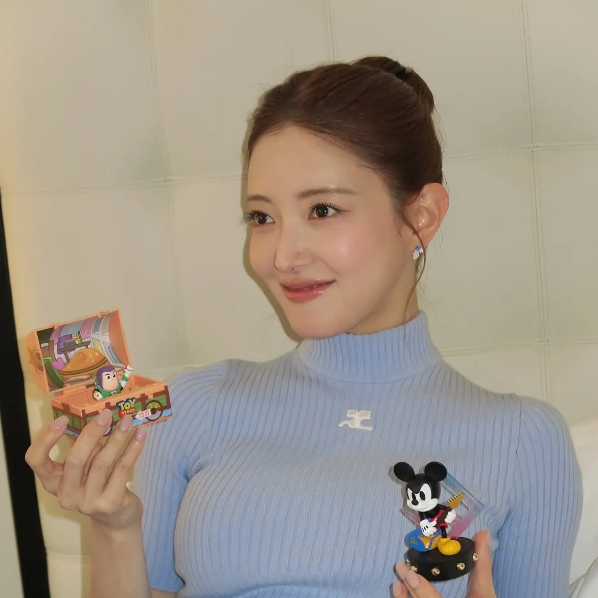 A moment captured by a fan of Lee Seyoung