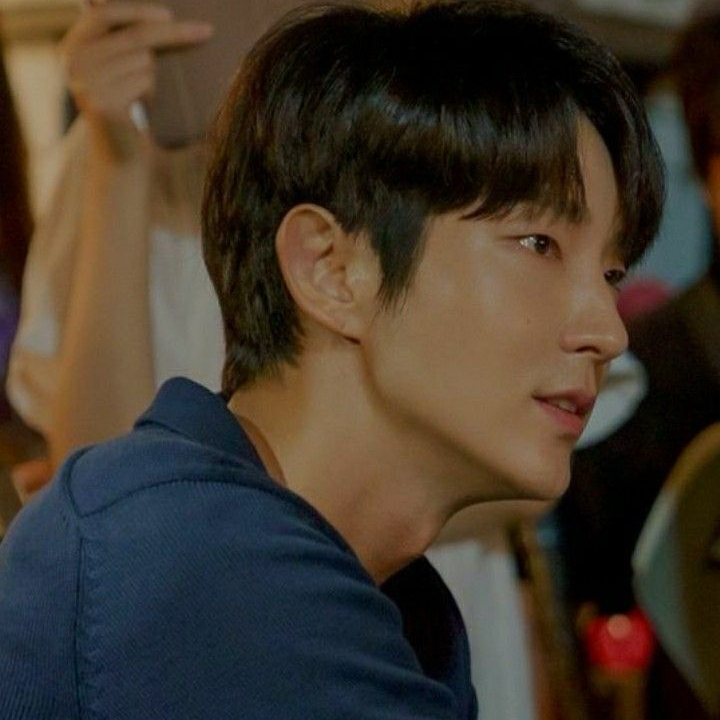 Foto terbaru dari Lee Joongi