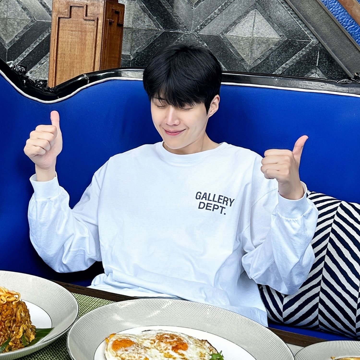 Behind-the-scenes cut of Kim Seonho