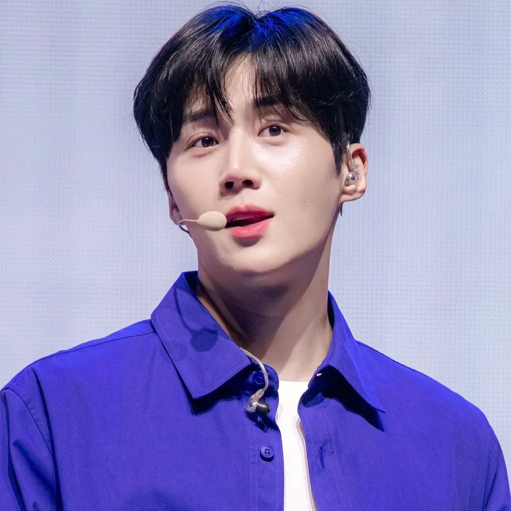 Foto kegiatan terbaru dari Kim Seonho