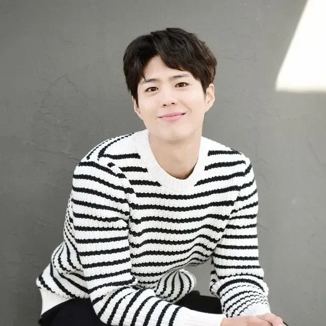 Behind-the-scenes cut of Park Bogum