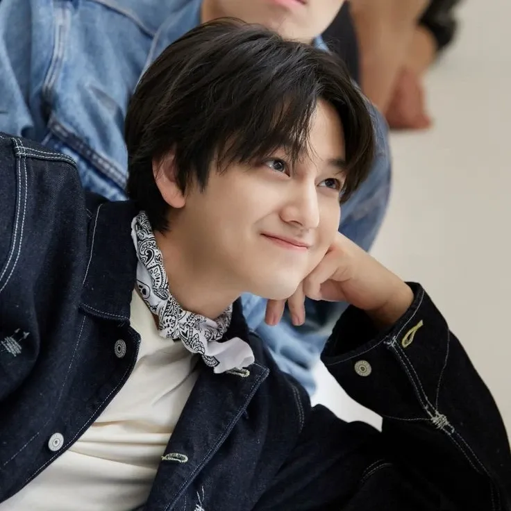A moment captured by a fan of Kim Bum