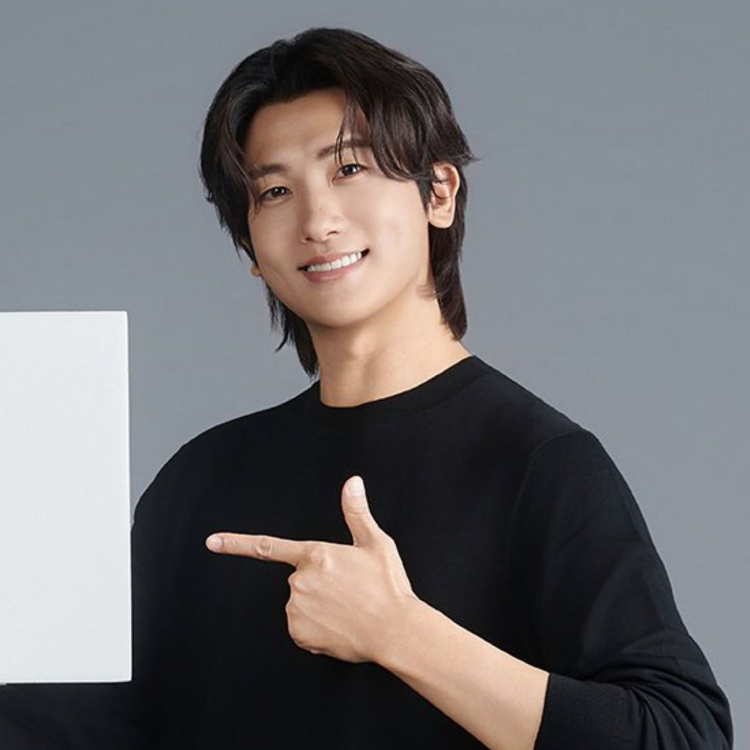 A moment captured by a fan of Park Hyungsik