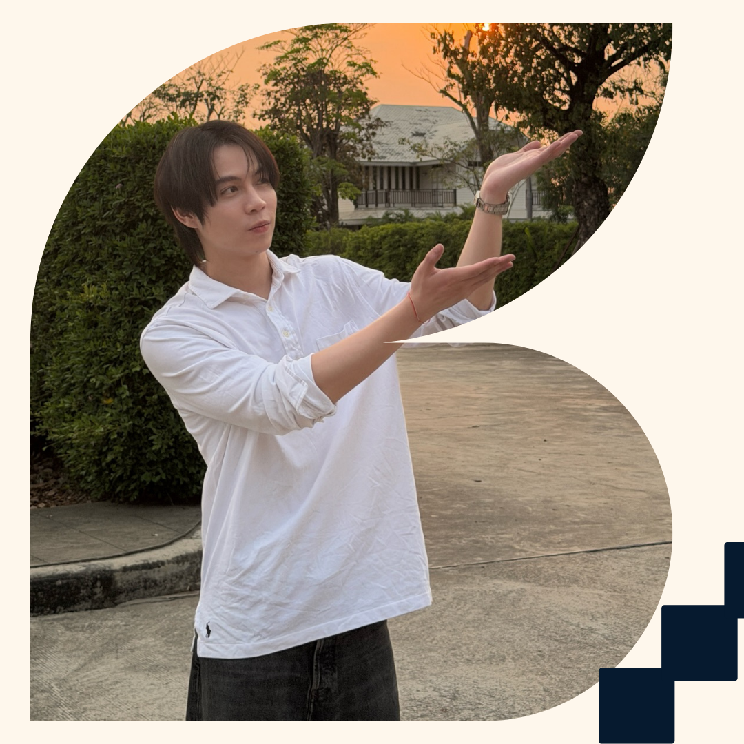 A moment captured by a fan of First Kanaphan Puitrakul