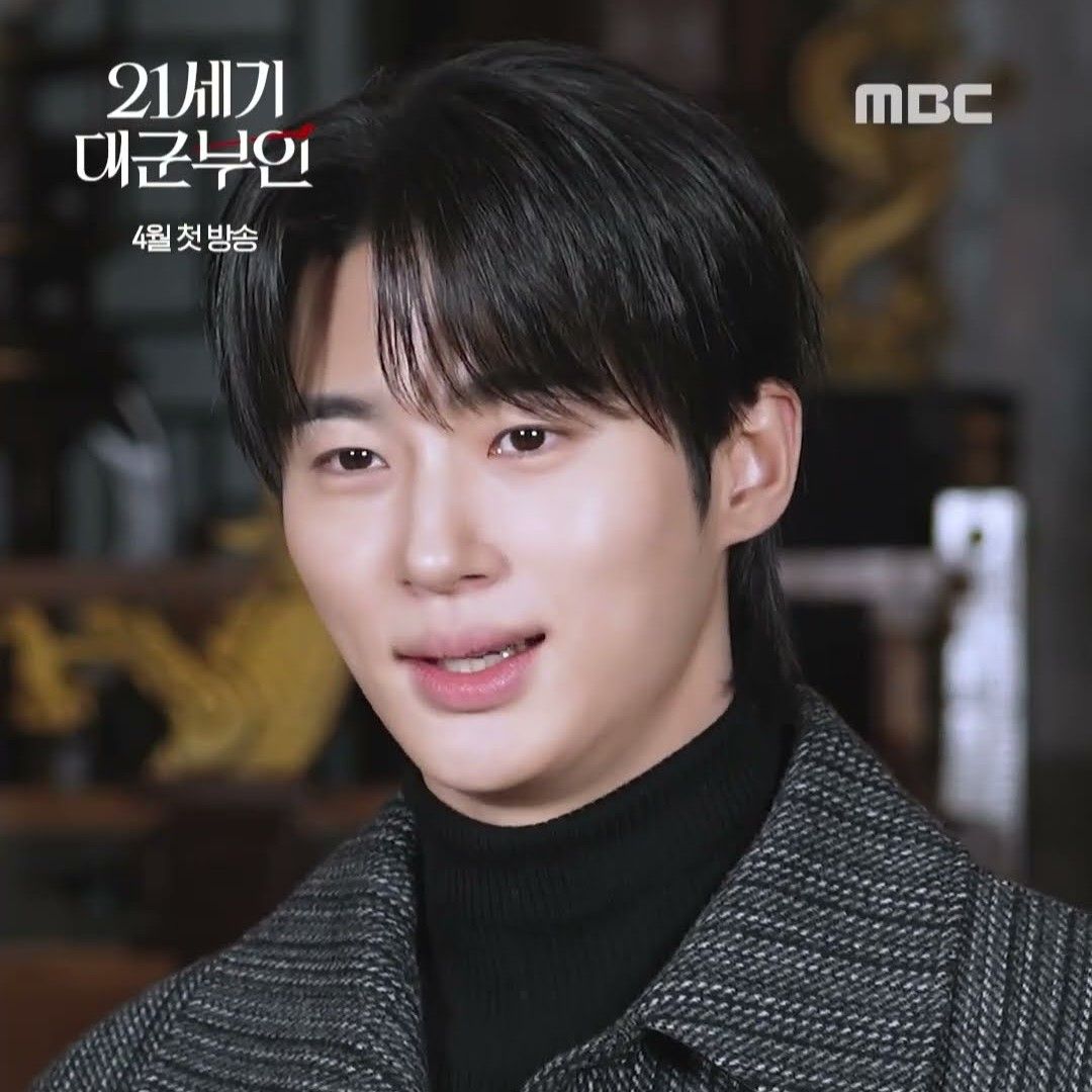 A moment captured by a fan of Byeon Wooseok