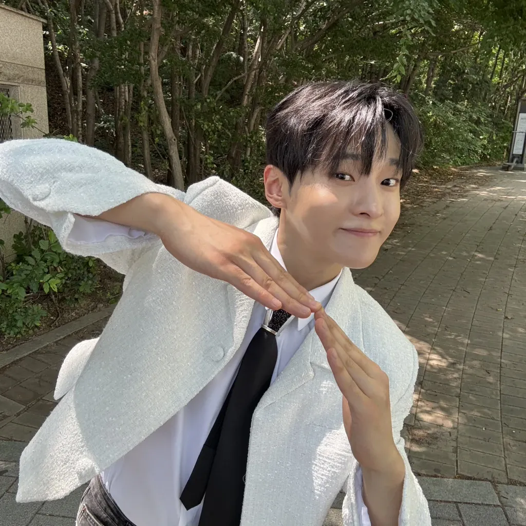 Recent activity shot of Seong Ri