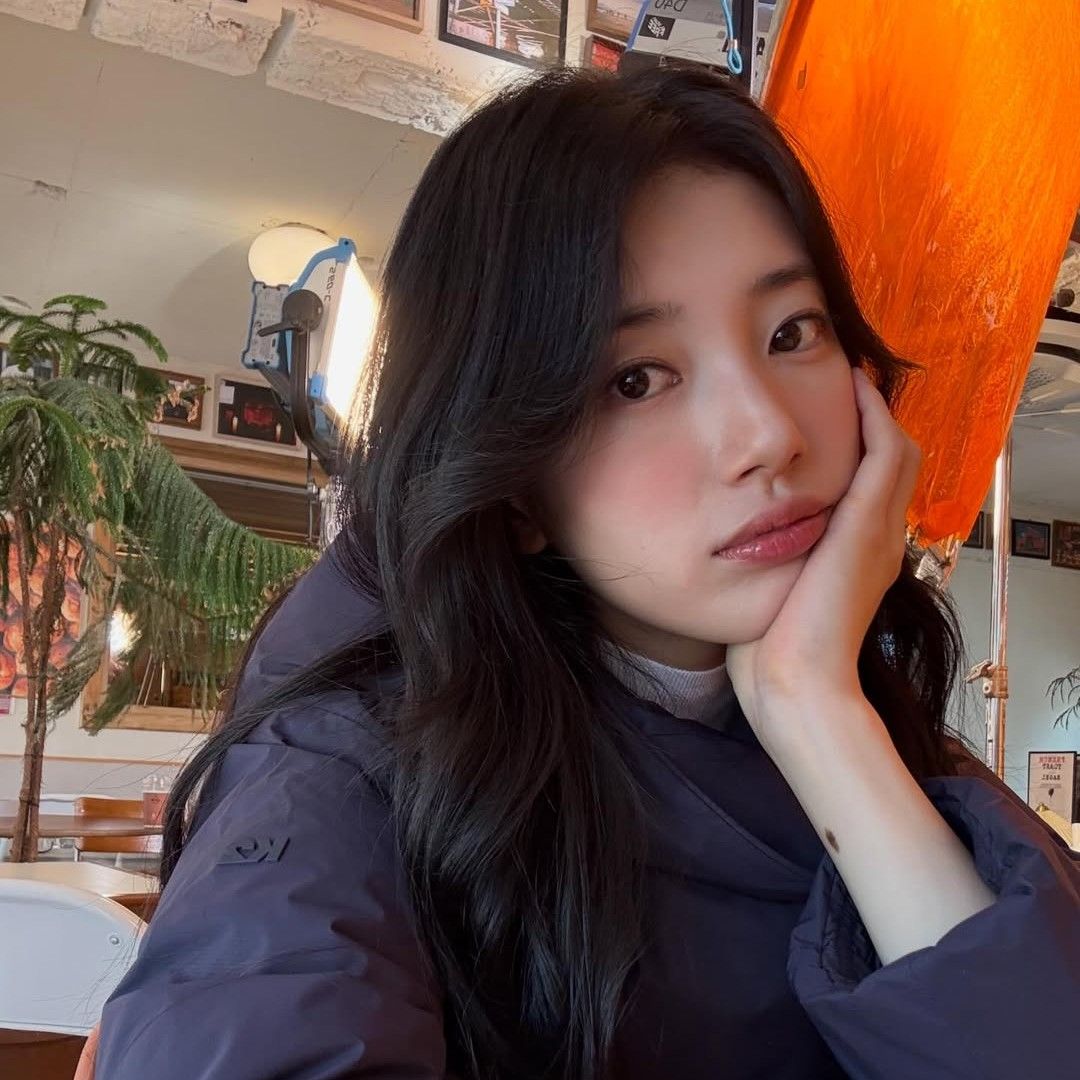 Latest photo of Bae Suzy