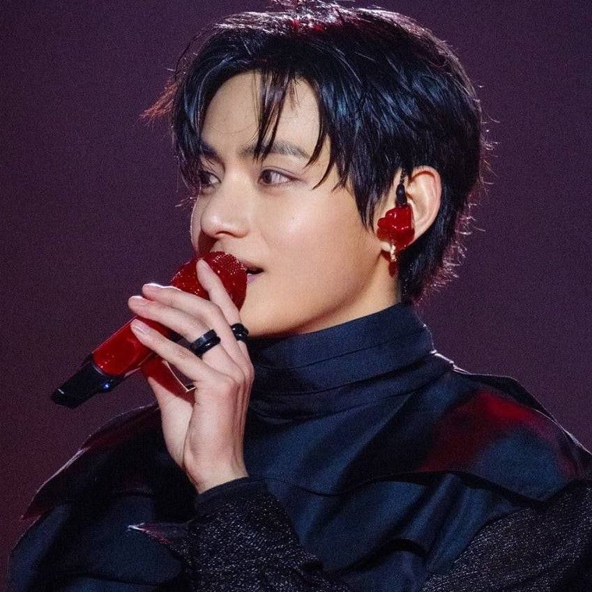 A moment captured by a fan of Kim Taehyung (V)