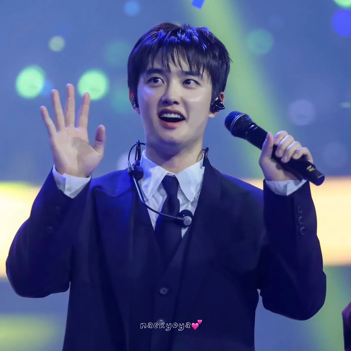 Cuplikan di balik layar dari Doh Kyungsoo (D.O.)