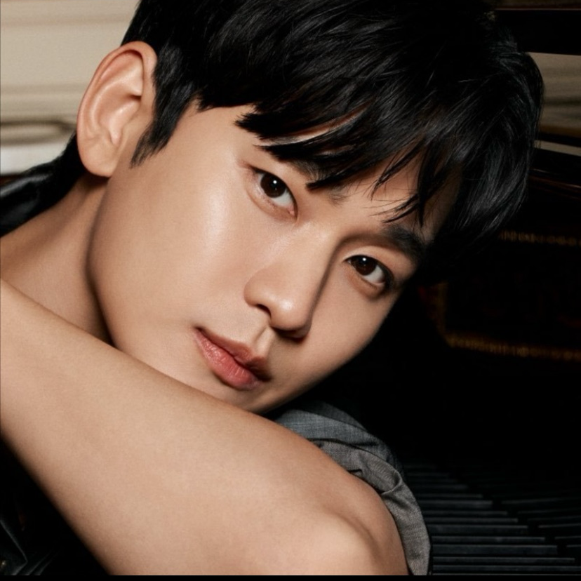 A moment captured by a fan of Kim Soohyun