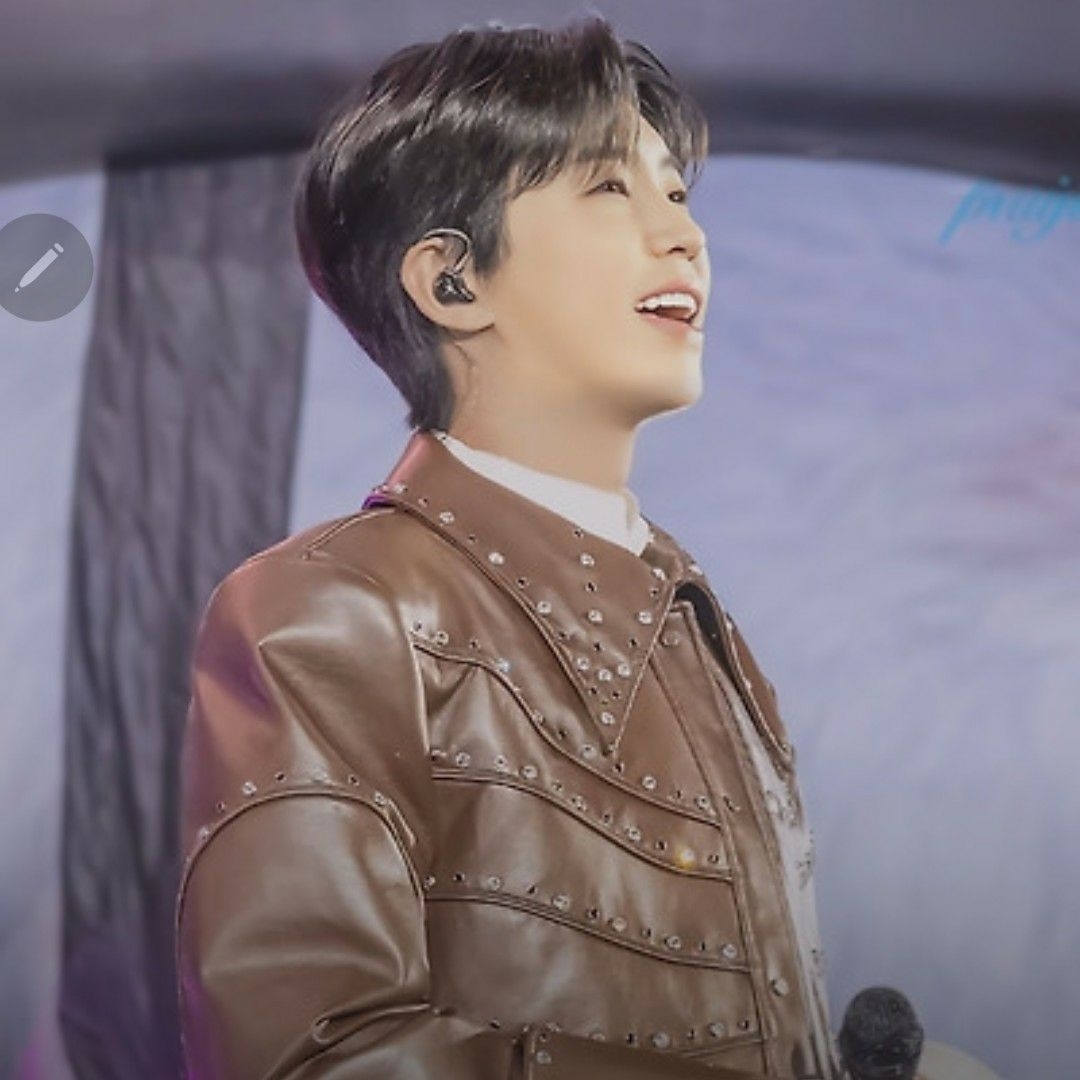 Cuplikan di balik layar dari Lim Youngwoong