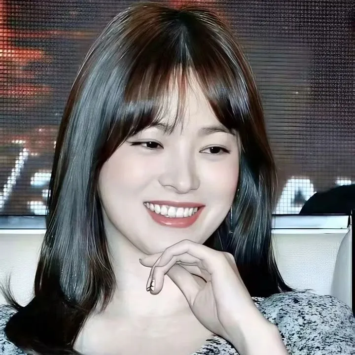송혜교 최근 활동샷