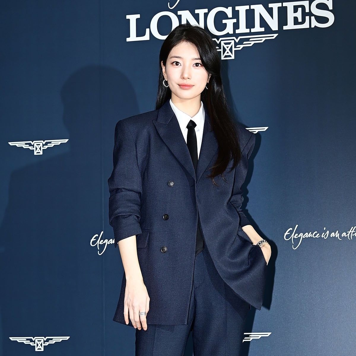 ペ・スジのビハインドカット