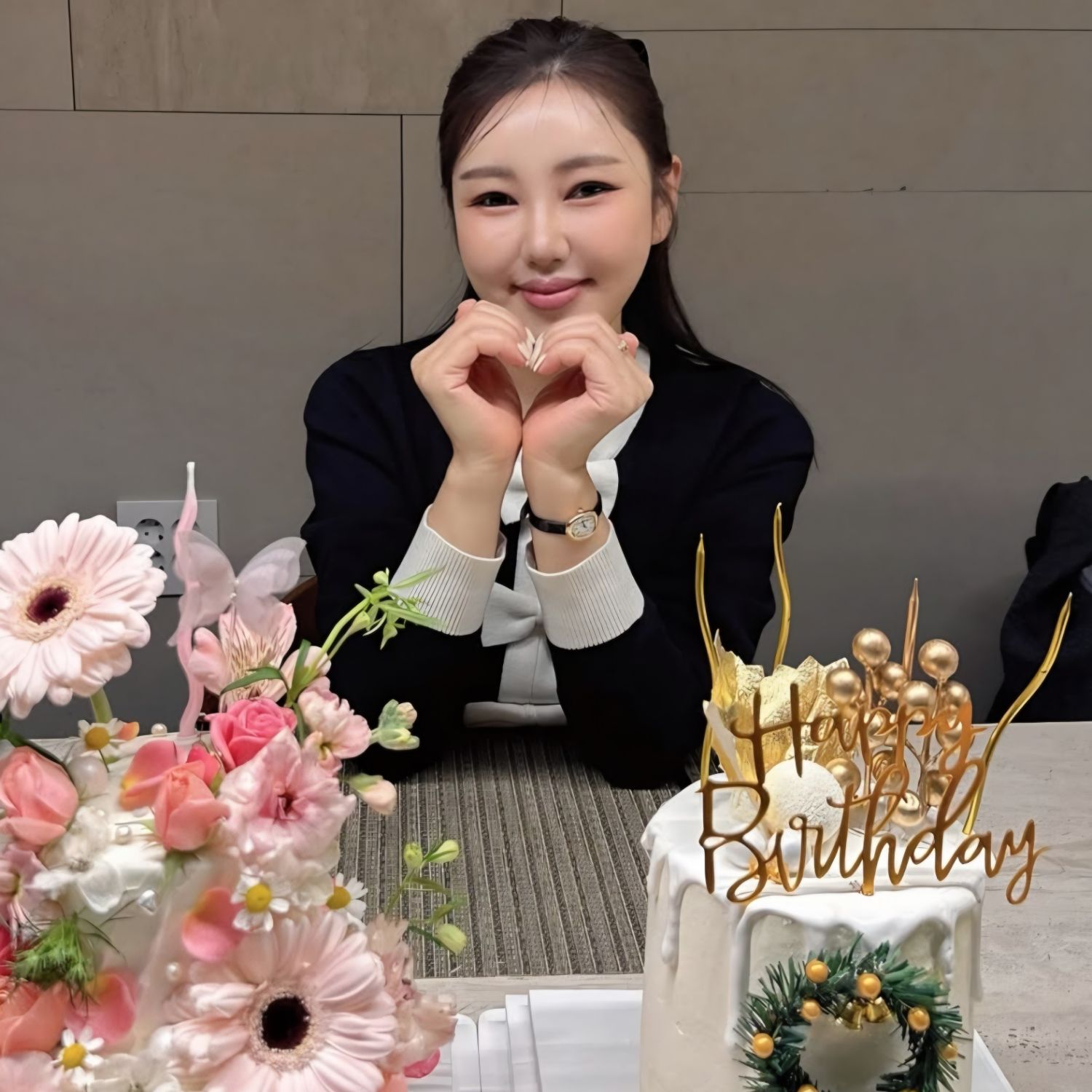 Cuplikan di balik layar dari Song Gain