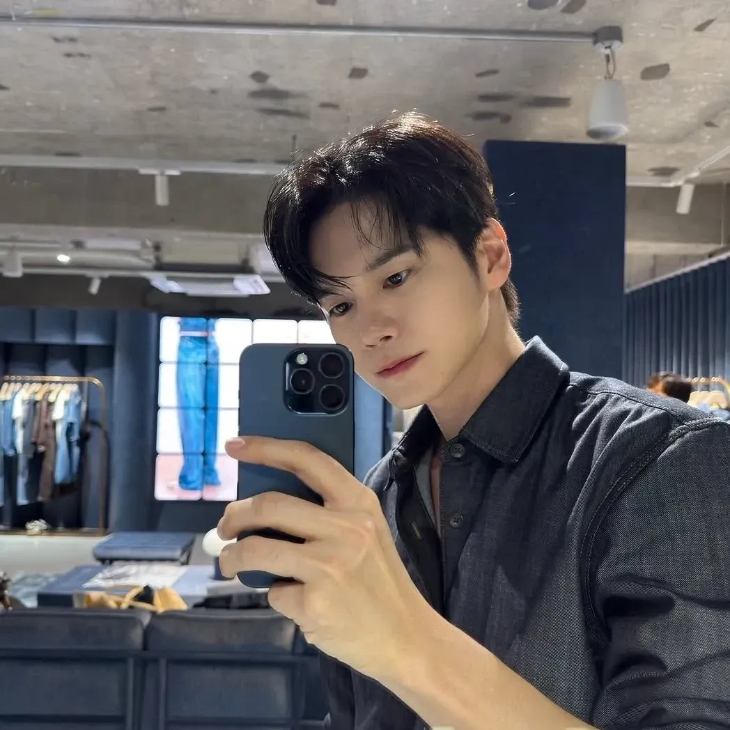 Foto kegiatan terbaru dari Ong Seongwu