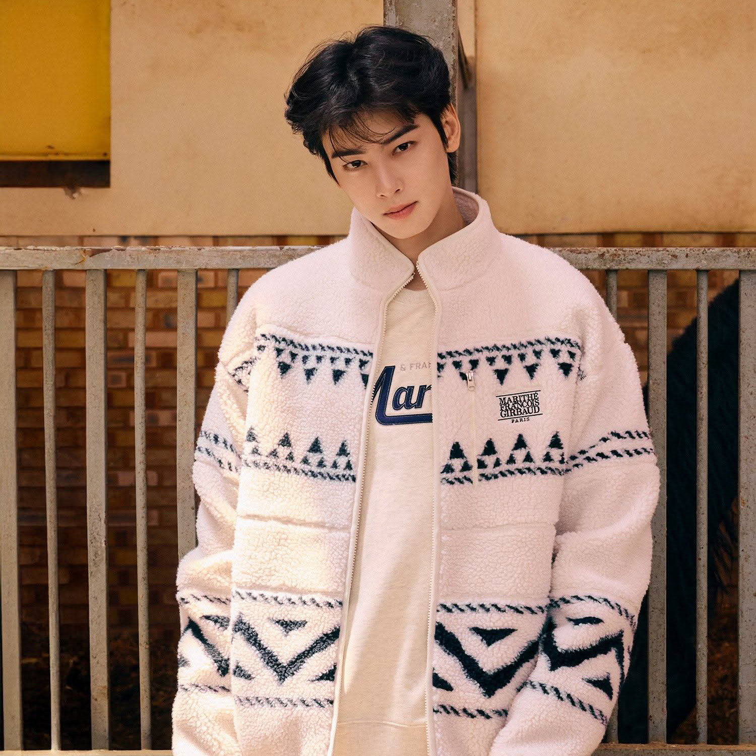 A moment captured by a fan of Cha Eunwoo