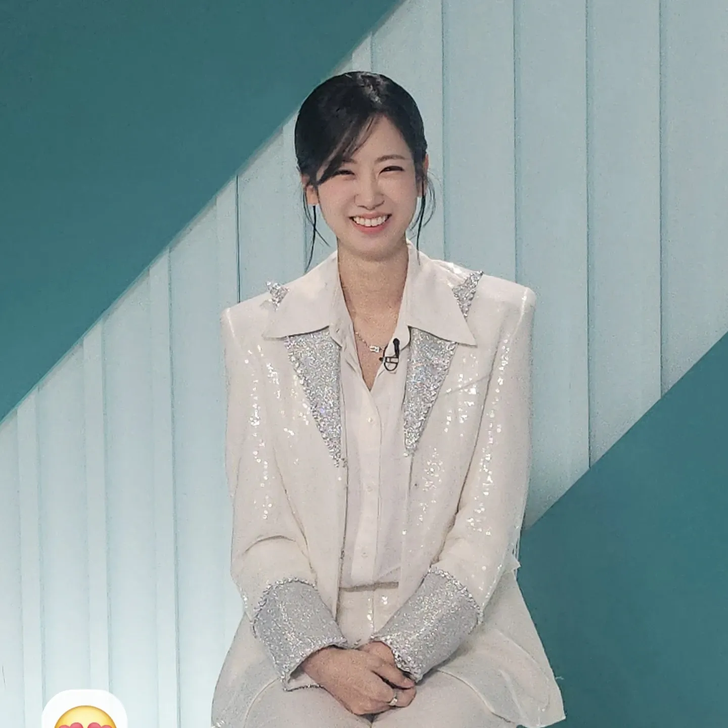 A moment captured by a fan of Kang Hyeyeon