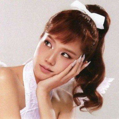 Behind-the-scenes cut of Jisoo (1995)